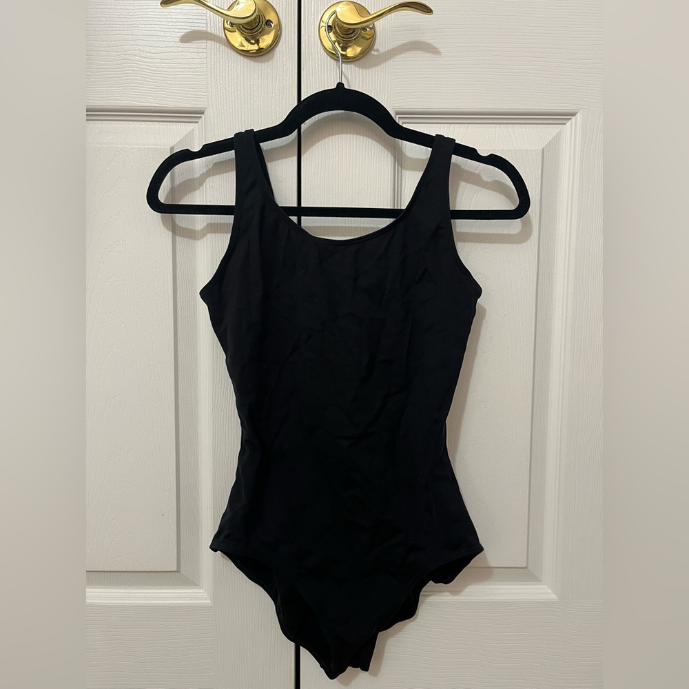 CAPEZIO LEOTARD BLACK SIZE MEDIUM